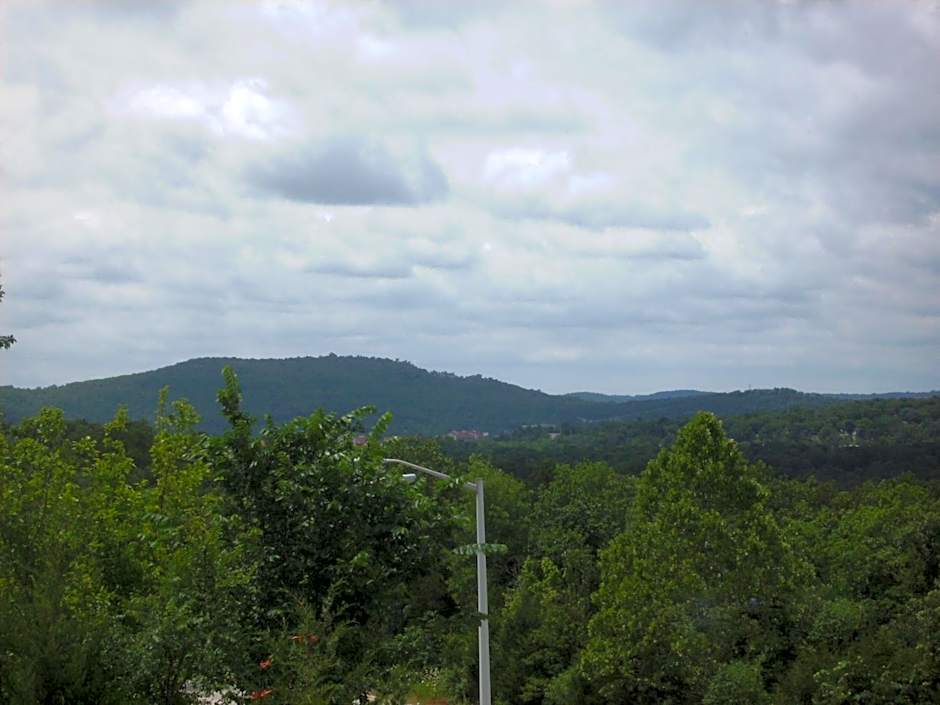 All American Inn & Suites Branson