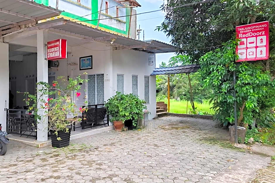 RedDoorz Syariah near Tanjung Pinang City Center