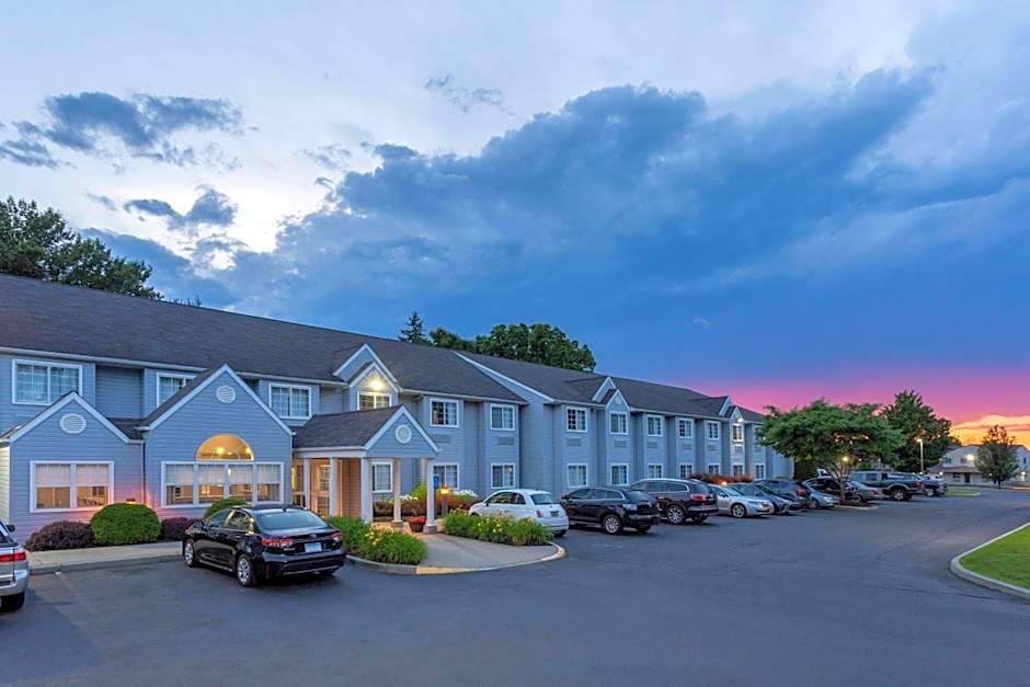 Microtel Inn & Suites By Wyndham Bethel/Danbury