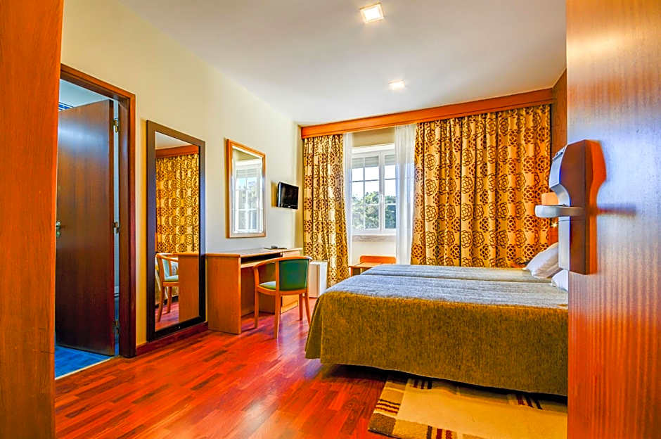 Avenida Park Residence