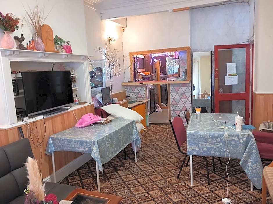 My Adam Hotel