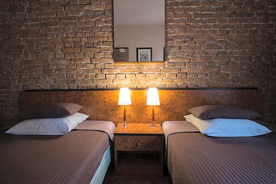 Finger Guest Rooms
