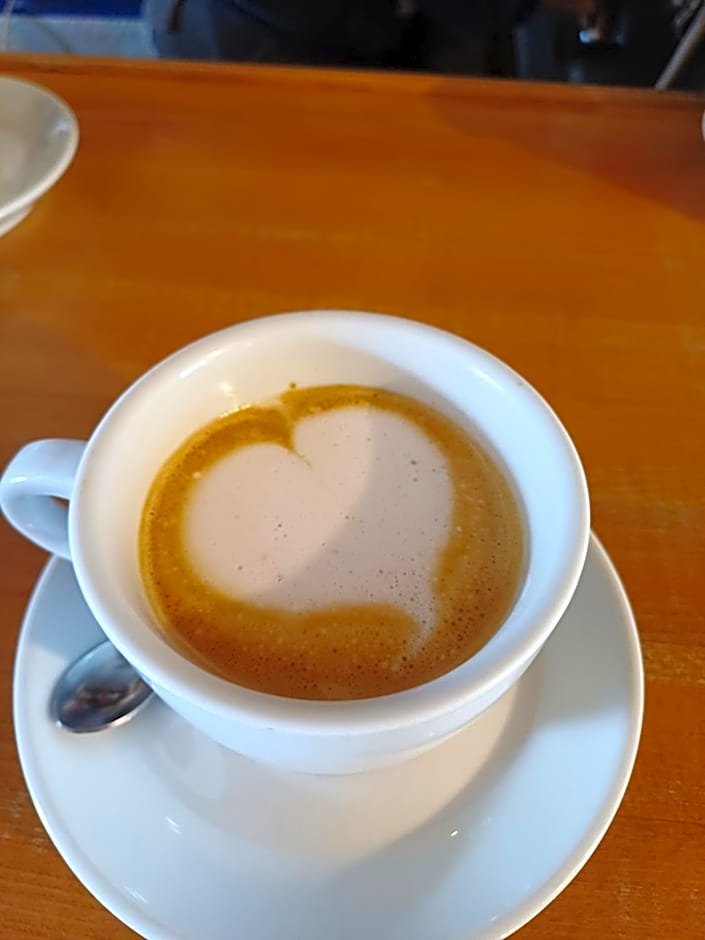 Siroco's Rooms And Studios