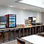 La Quinta Inn & Suites by Wyndham Bakersfield North