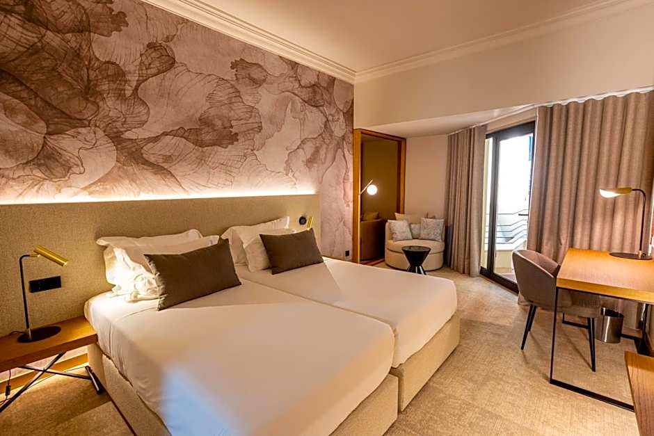 Cidnay - Hotel & Executive Center
