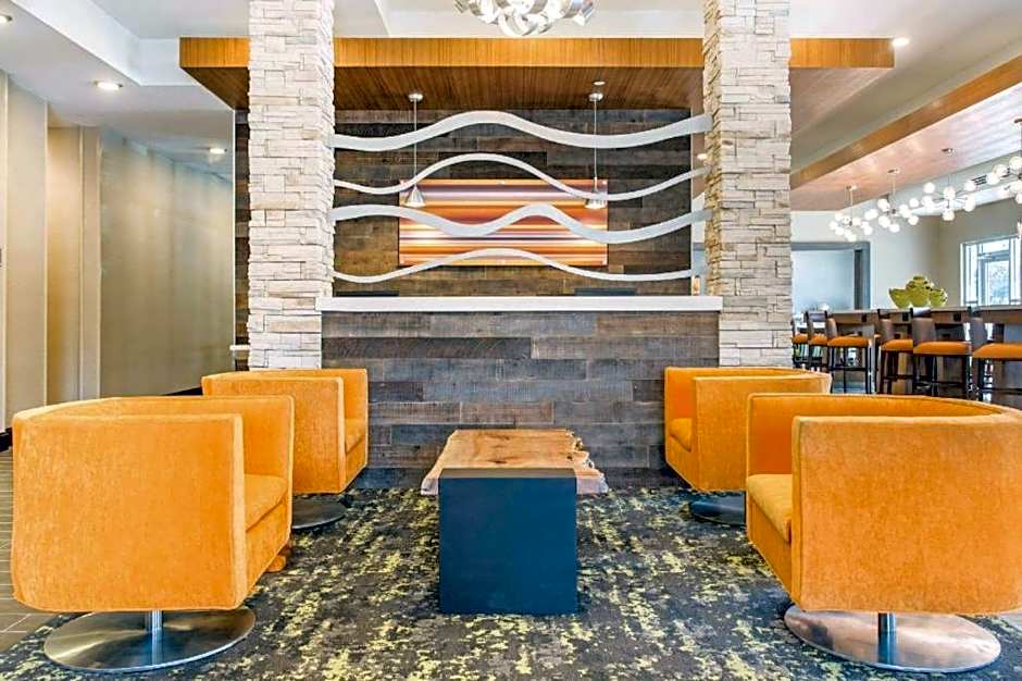 Comfort Suites – North Charleston, SC