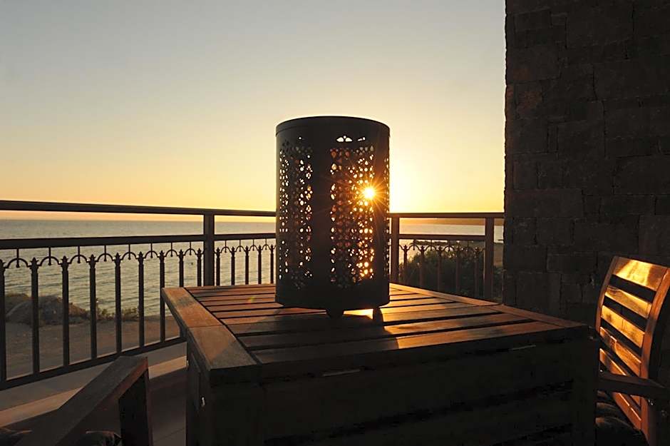 Royalty Suites Seaside