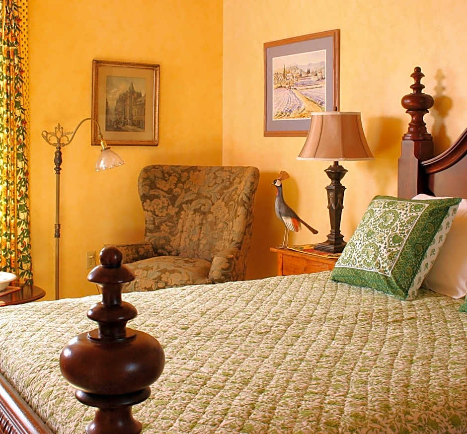 L'Auberge Provencale Inn & Restaurant