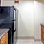 Econo Lodge Inn & Suites Norton - Wise South
