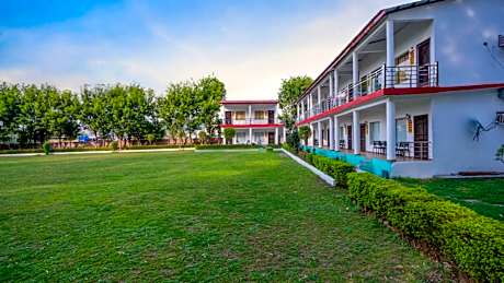 Corbett Holiday Forest Resort