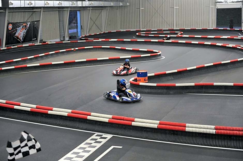 Silver Hotel & Gokart Center