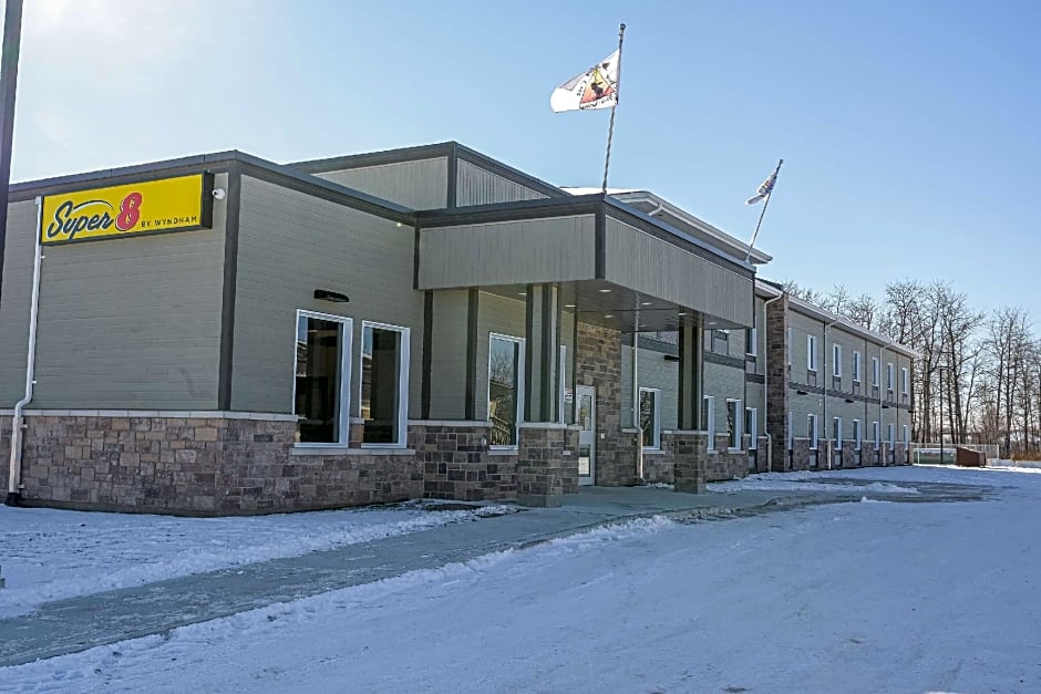 Super 8 by Wyndham Moosonee