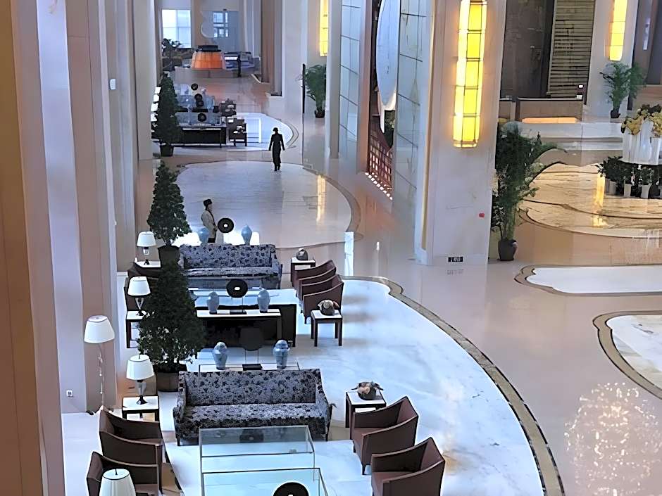 Lianyungang Hua Guo Mountain International Hotel