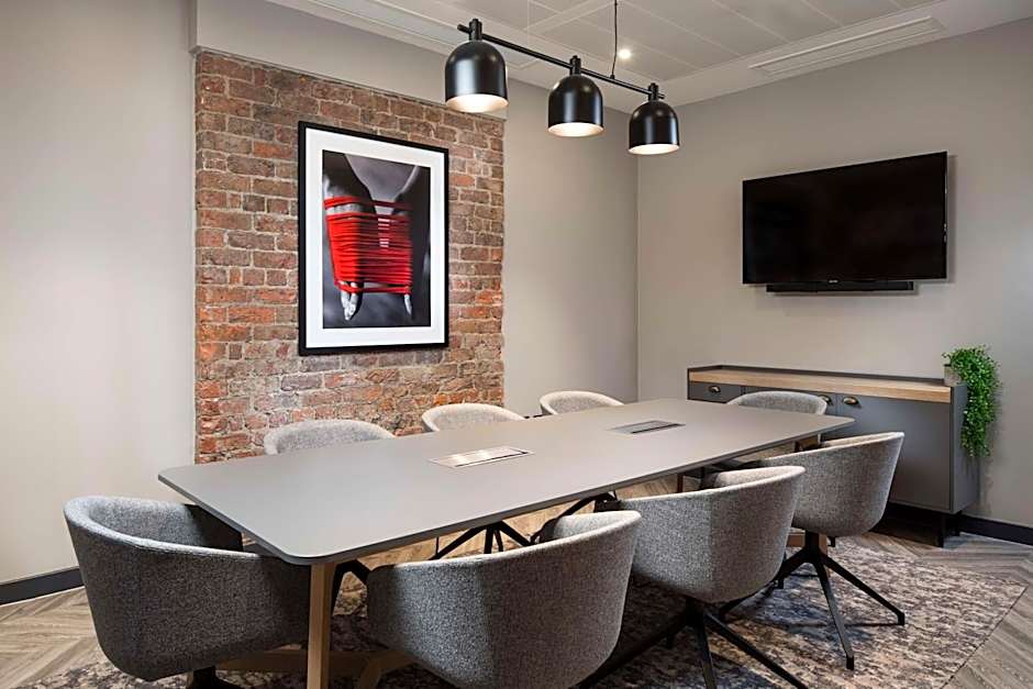 Radisson RED Hotel, Liverpool