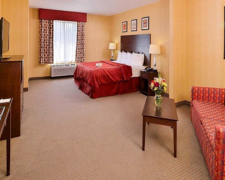 Quality Suites Stratford