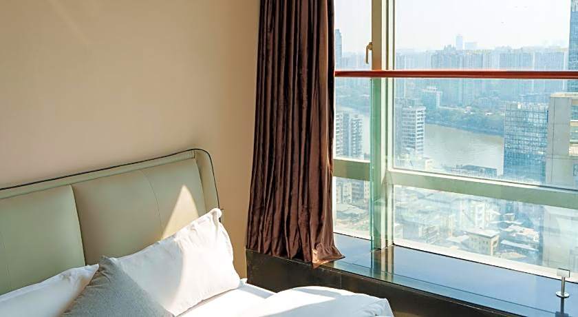 Sunny Apartment Of Grand Continental