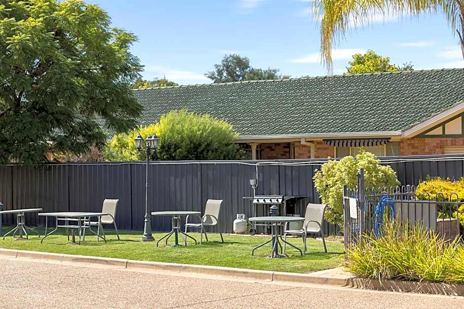 Best Western Ambassador Motor Inn and Apartments