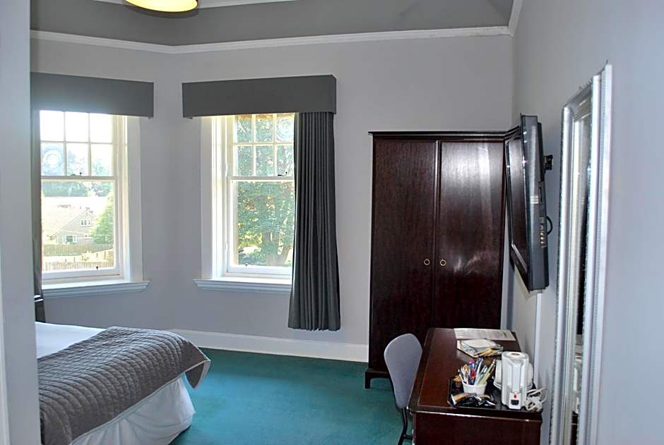 OYO Dunmar House Hotel