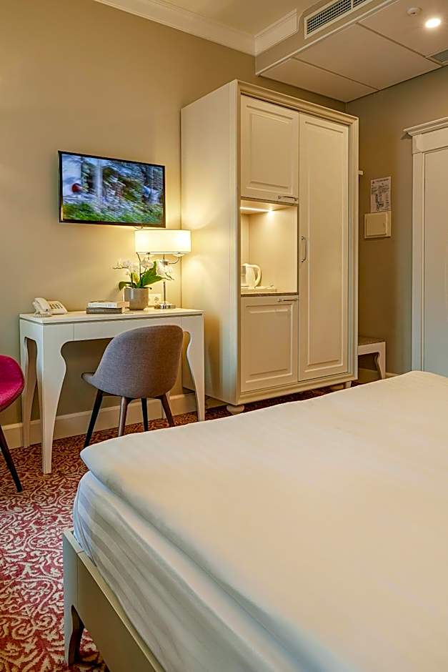 Ratonda Centrum Hotels