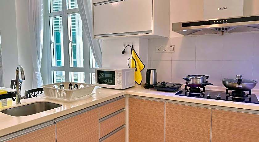 Holi 1Medini Suites Legoland