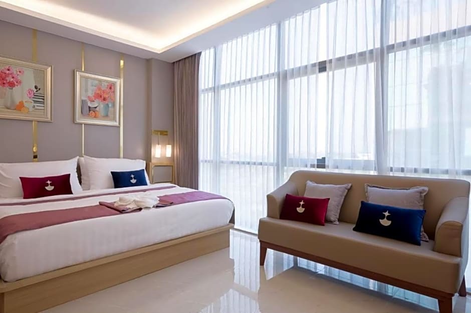 Elegant Airport Hotel