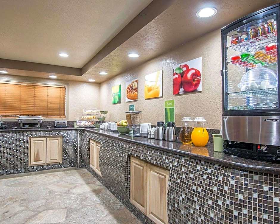 Baja Inn Suites