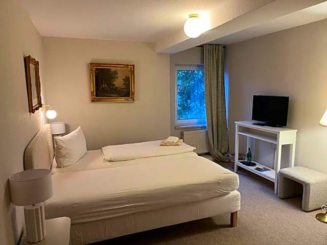 Photo 1 of 6 of Small Double Room