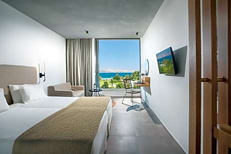 Twin Room with Sea View