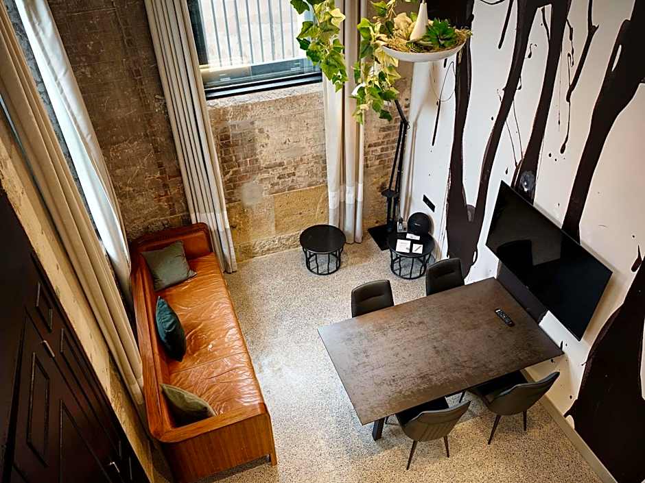 Hotel Woolstore 1888, Sydney - Handwritten Collection