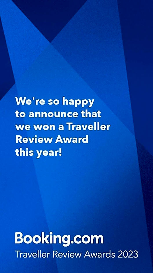 Shoreside Inn & Suites