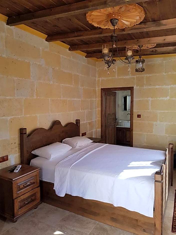 Vineyard Cave Hotel