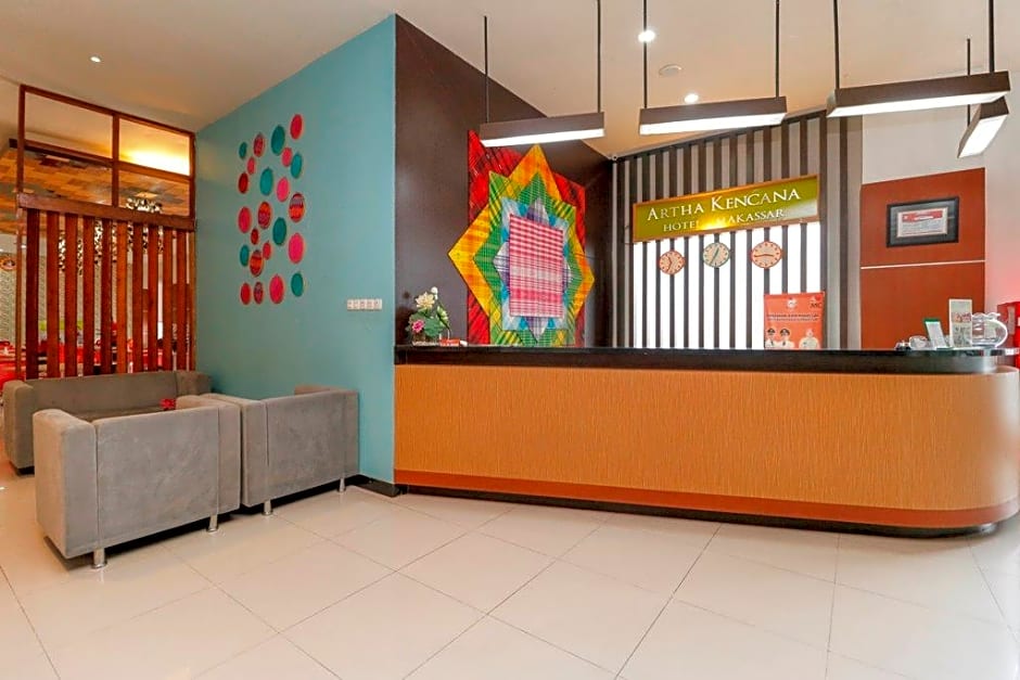 RedDoorz Plus near Pantai Losari