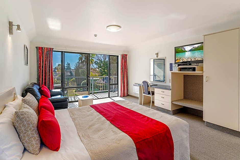 Avalon Manor Motel