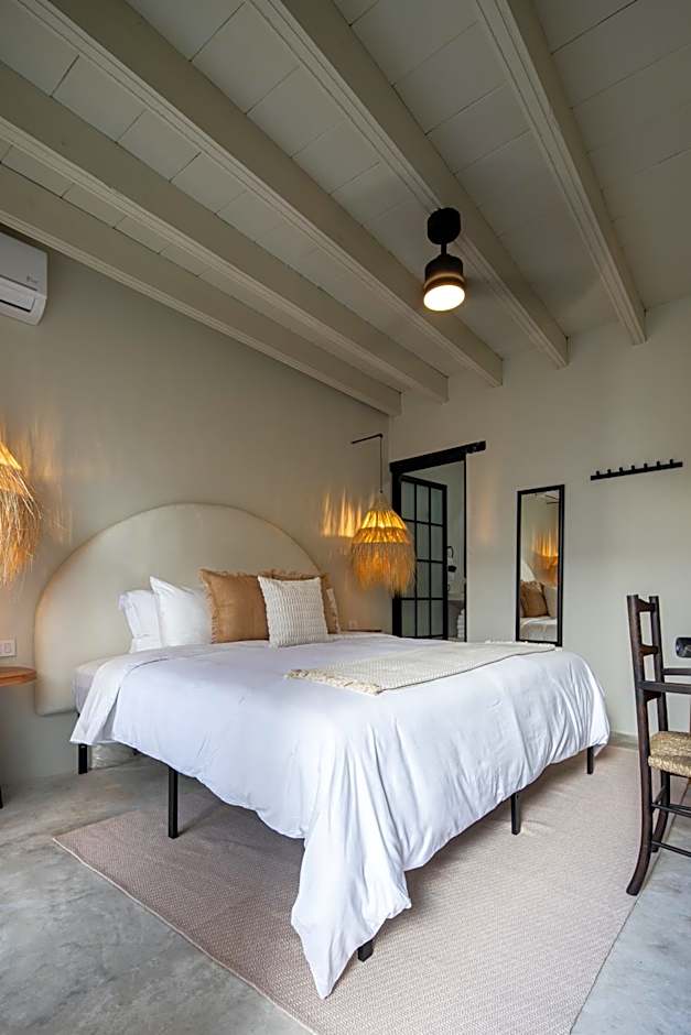 HOLT Hotel del Pueblito