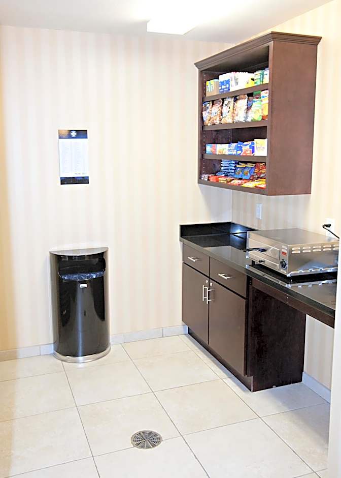 Cobblestone Inn & Suites - Langdon