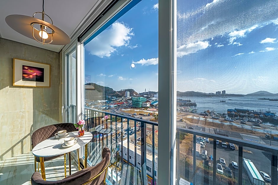 Yeosu Hotel The One