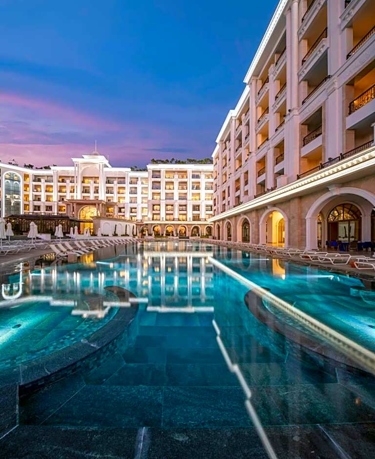 Merit Royal Diamond Hotel & SPA