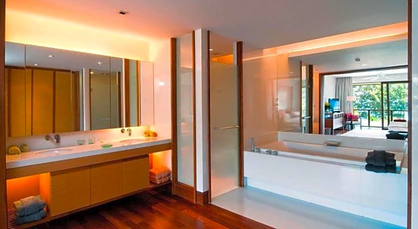 Pearl of Naithon
