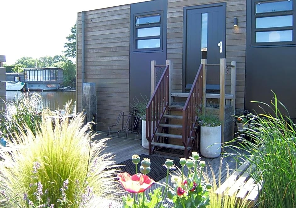 Watervilla Albertje – Amsterdam, NY