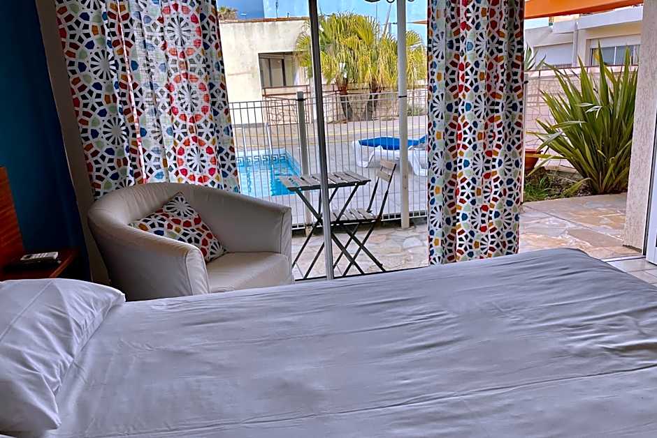 Amerique Hotel Palavas Montpellier Sud -LOGIS-