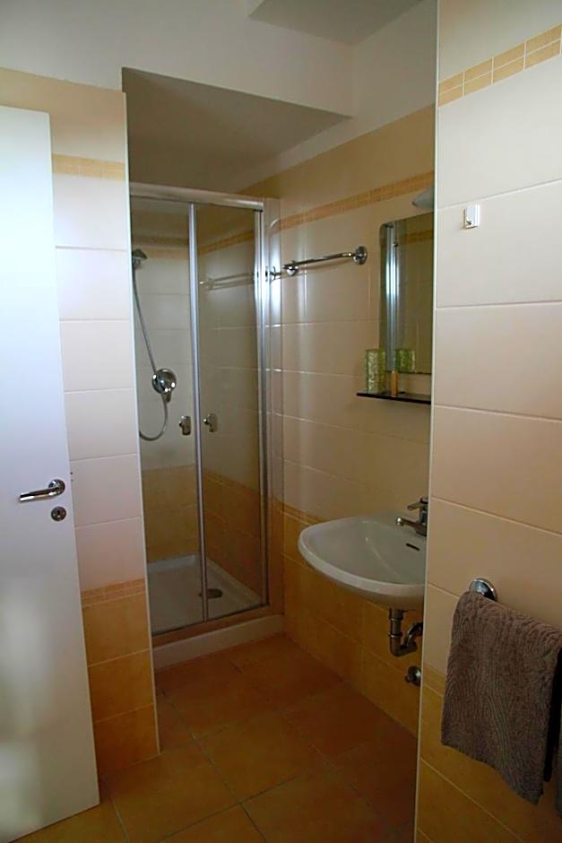 Hotel Desire'