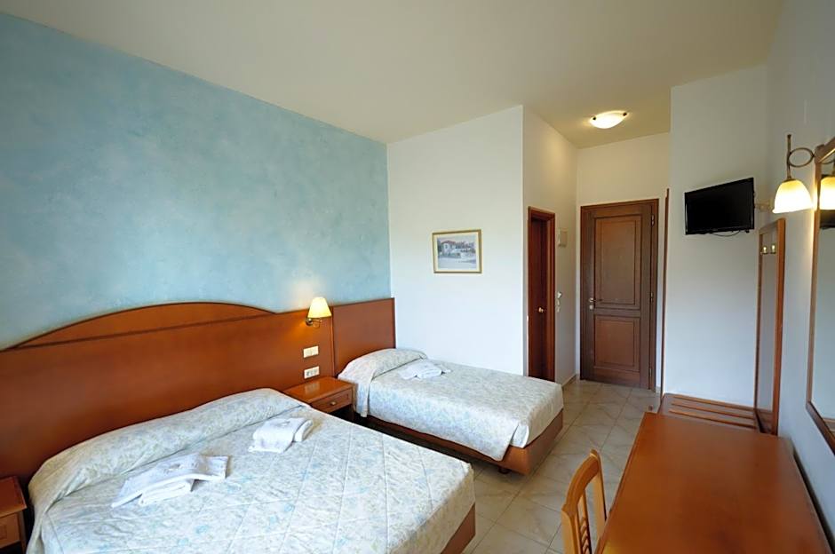 Hotel Marina Village