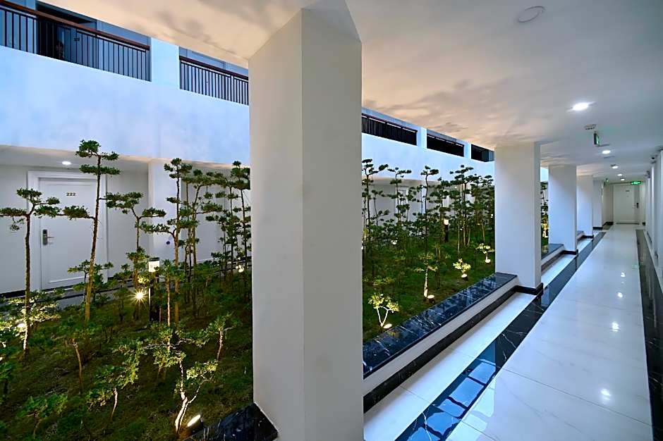 Garco Dragon Hotel 2