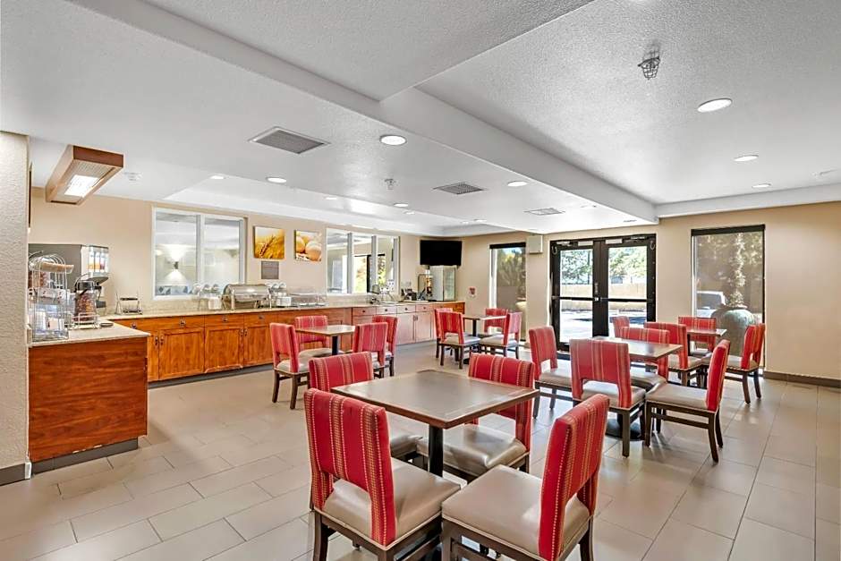 Comfort Suites Lakewood - Denver