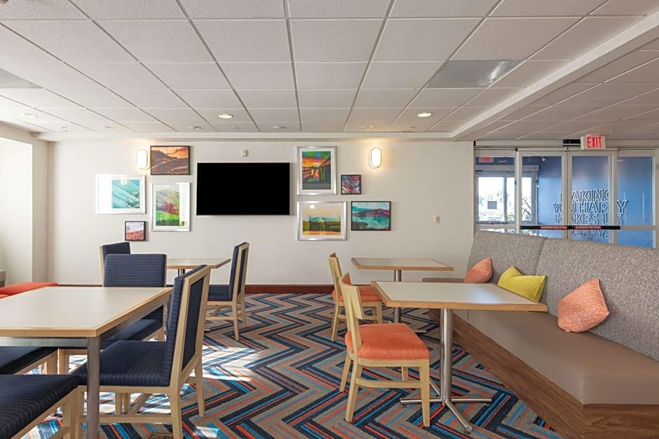 Hampton Inn By Hilton & Suites Pittsburg
