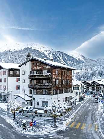 Hotel Chesa Grischuna