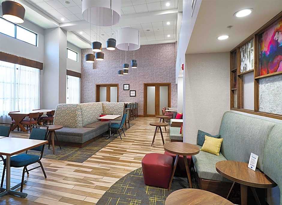 Hampton Inn & Suites Salinas
