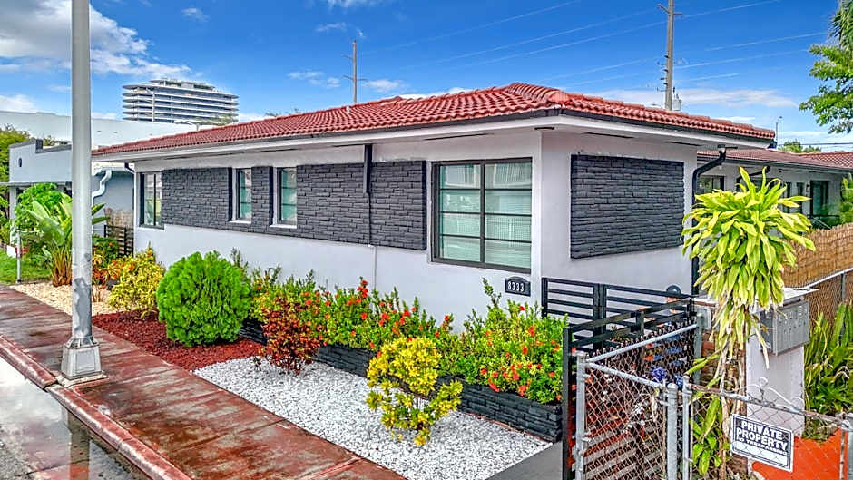 Los Patios Home Suites