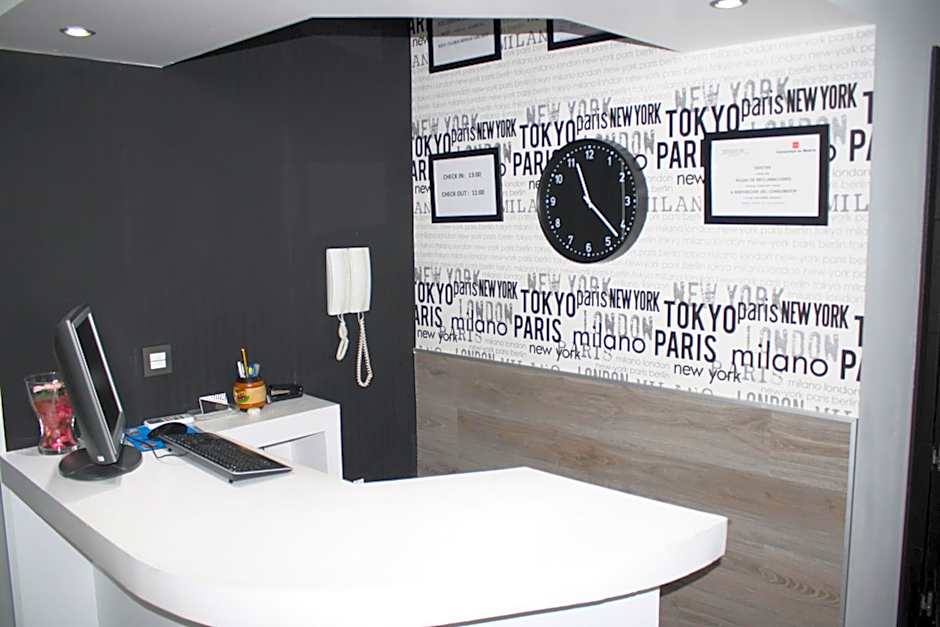 Hostal MH Fuencarral