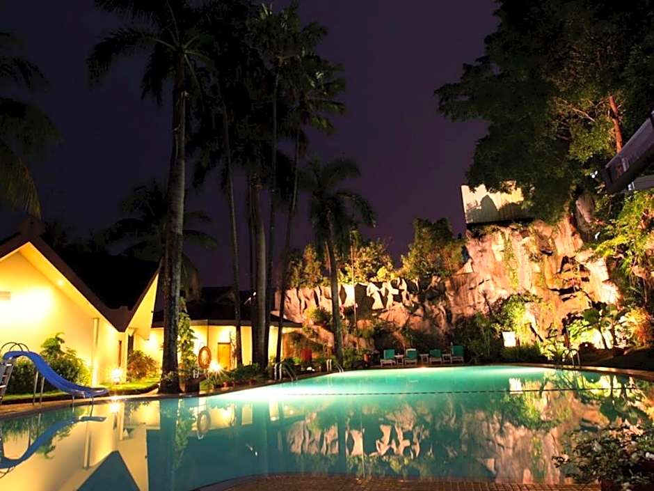 Makassar Golden Hotel